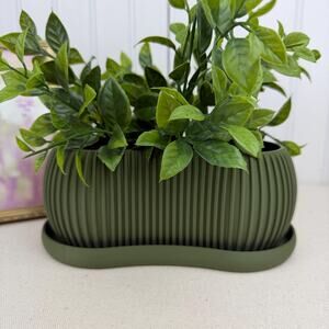 Terra Planter, Indoor Planter with Drainage Tray, Tabletop Planter, Ridged